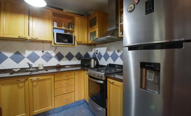 CASA 5 AMBIENTES CON FONDO Y PILETA