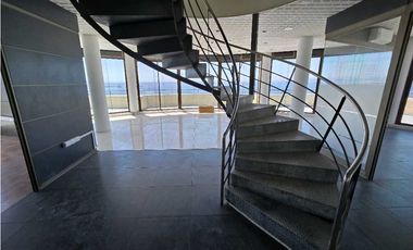 Oficina tipo penthouse Valparaiso
