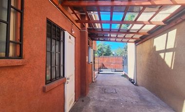 Casa en Venta en Miraflores, cerca del Unimarc