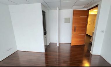 Oficina en Venta en Cerro El Plomo / Parque Araucano