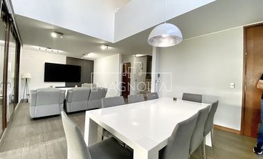 Casa en Arriendo en CASA EN AV CHAMISERO, COLINA