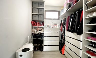 Casa en Arriendo en CASA EN AV CHAMISERO, COLINA