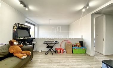 Casa en Arriendo en CASA EN AV CHAMISERO, COLINA