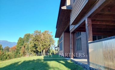 Puerto Varas: espectacular casa con bellísima vista panorámica a lago y volcanes
