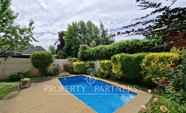 Linda casa en exclusivo condominio