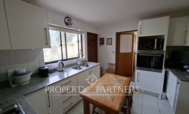 Linda casa en exclusivo condominio