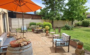 Linda casa en exclusivo condominio