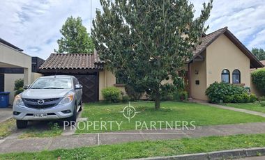 Linda casa en exclusivo condominio