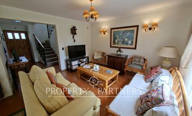 Linda casa en exclusivo condominio