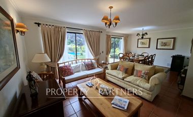 Linda casa en exclusivo condominio