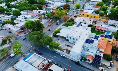 Local Comercial en Venta en Av. Itzaes, Mérida, Yucatán