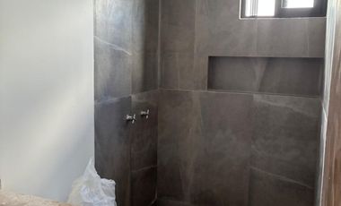 Capri Cholul, Modelo 210