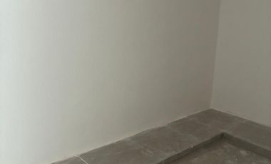 Capri Cholul, Modelo 210