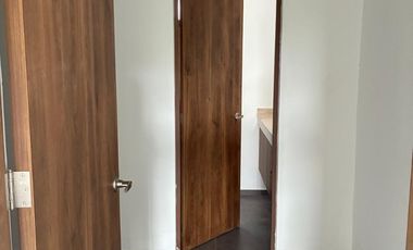 Capri Cholul, Modelo 225