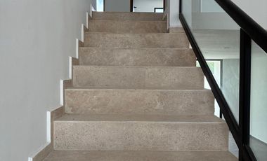 Capri Cholul, Modelo 225