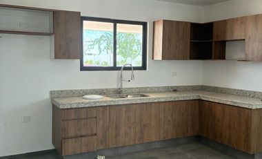 Capri Cholul, Modelo 225