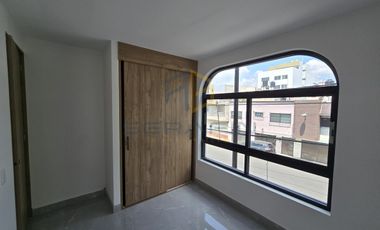 DEPARTAMENTOS CON ROOF GARDEN PRIVADO A 1 CALLE DE AV. STA. URSULA, COYOACAN