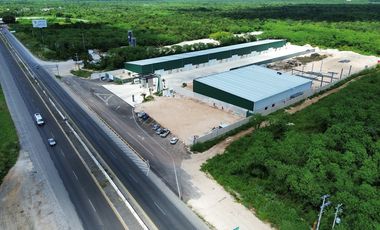 Bodega en parque sobre carretera a cancun