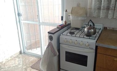 Casa Duplex en Mar Del Tuyu - 2 dormitorios - patio con parrilla - APTO CREDITO