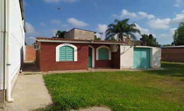 Depósito en venta - 2 Galpones - Rosario