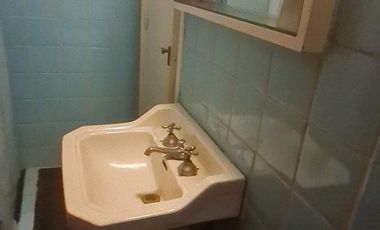 Gran oportunidad en Florida: casa de 4 ambientes con patio, terraza y cochera para refaccionar.