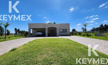 VENTA CASA 4 DORMITORIOS AREA 60  LA VICTORIA