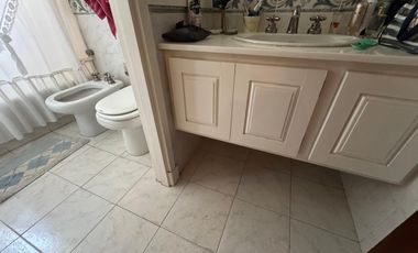 Casa 5 ambientes con pileta