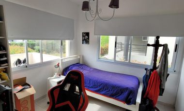 Propiedad en 2 Plantas a la Venta en Altos de Hudson I