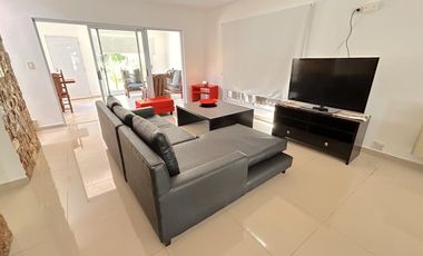 Propiedad en 2 Plantas a la Venta en Altos de Hudson I