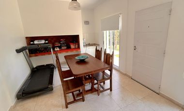 Propiedad en 2 Plantas a la Venta en Altos de Hudson I