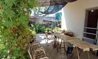 Casa en venta - 3 Dormitorios 1 Baño - Quilmes