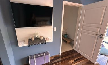 Excelente Propiedad en 2 Plantas con Piscina