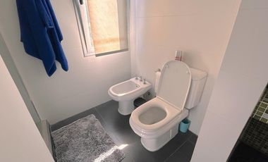 Excelente Propiedad en 2 Plantas con Piscina