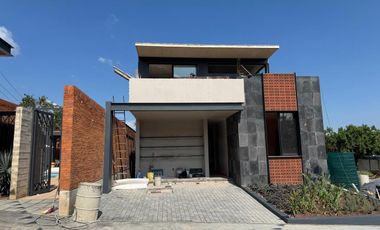 Pre Venta Casas de 1 0 2 Plantas en Ajijic, Jal. Villa Shambala