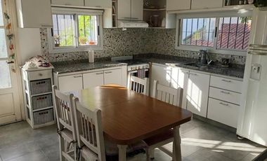 Departamento en venta - 2 Dormitorios 1 Baño - 112Mts2 - Bernal