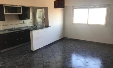 Departamento en venta - 2 Dormitorios 1 Baño - Ramos Mejía