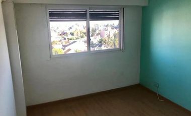 Departamento en venta - 2 Dormitorios 1 Baño - Ramos Mejía