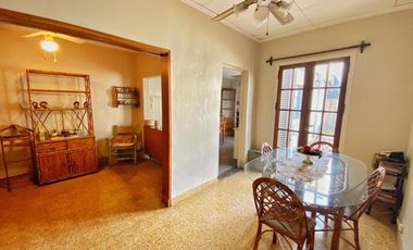 VENTA CASA 3 AMB 207 M2 VALENTIN ALSINA