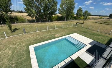 Casa en  La Magdalena - Canning