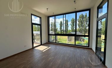 Casa en  La Magdalena - Canning