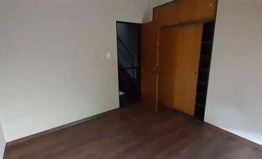 Duplex 3Amb s/Exp *Excelente ubicación*