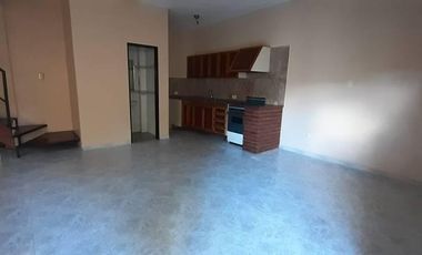 Duplex 3Amb s/Exp *Excelente ubicación*