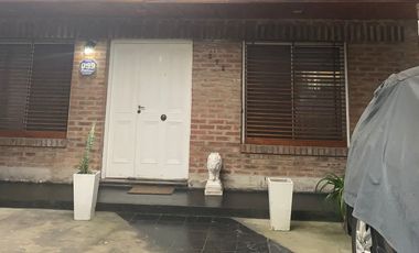 CASA EN VENTA 4 amb / mas   1 depto de 2 ambientes/o quincho  terreno propio APTO CREDITO