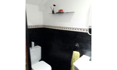 CASA EN VENTA 4 amb / mas   1 depto de 2 ambientes/o quincho  terreno propio APTO CREDITO