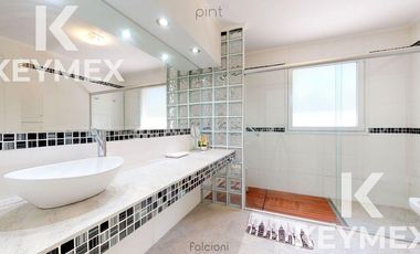 VENTA CASA DE 3 DORMITORIOS EN MIRALAGOS