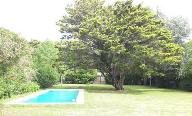 Las Chacras - Ing Maschwitz | ALQUILER DE VERANO | Encantadora Casa de Madera c/Hermoso Jardin