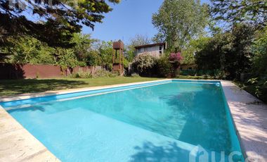 Las Chacras - Ing Maschwitz | ALQUILER DE VERANO | Encantadora Casa de Madera c/Hermoso Jardin