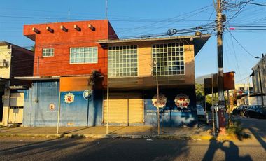 Casa en venta en Veracruz con local comercial Col. Díaz Serdán