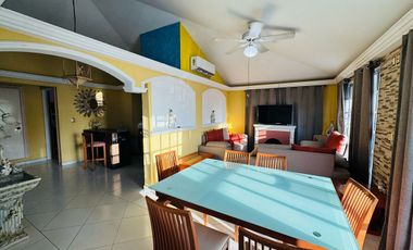 Casa en venta en Veracruz con local comercial Col. Díaz Serdán