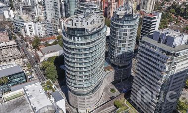 Departamento con 3 dormitorios en suite a estrenar en Infinity Towers Olivos